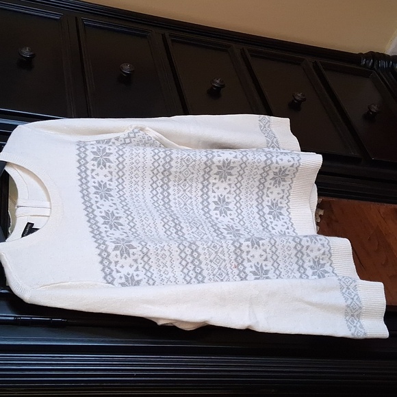 Talbots Snowflake Sweater - Picture 4 of 9